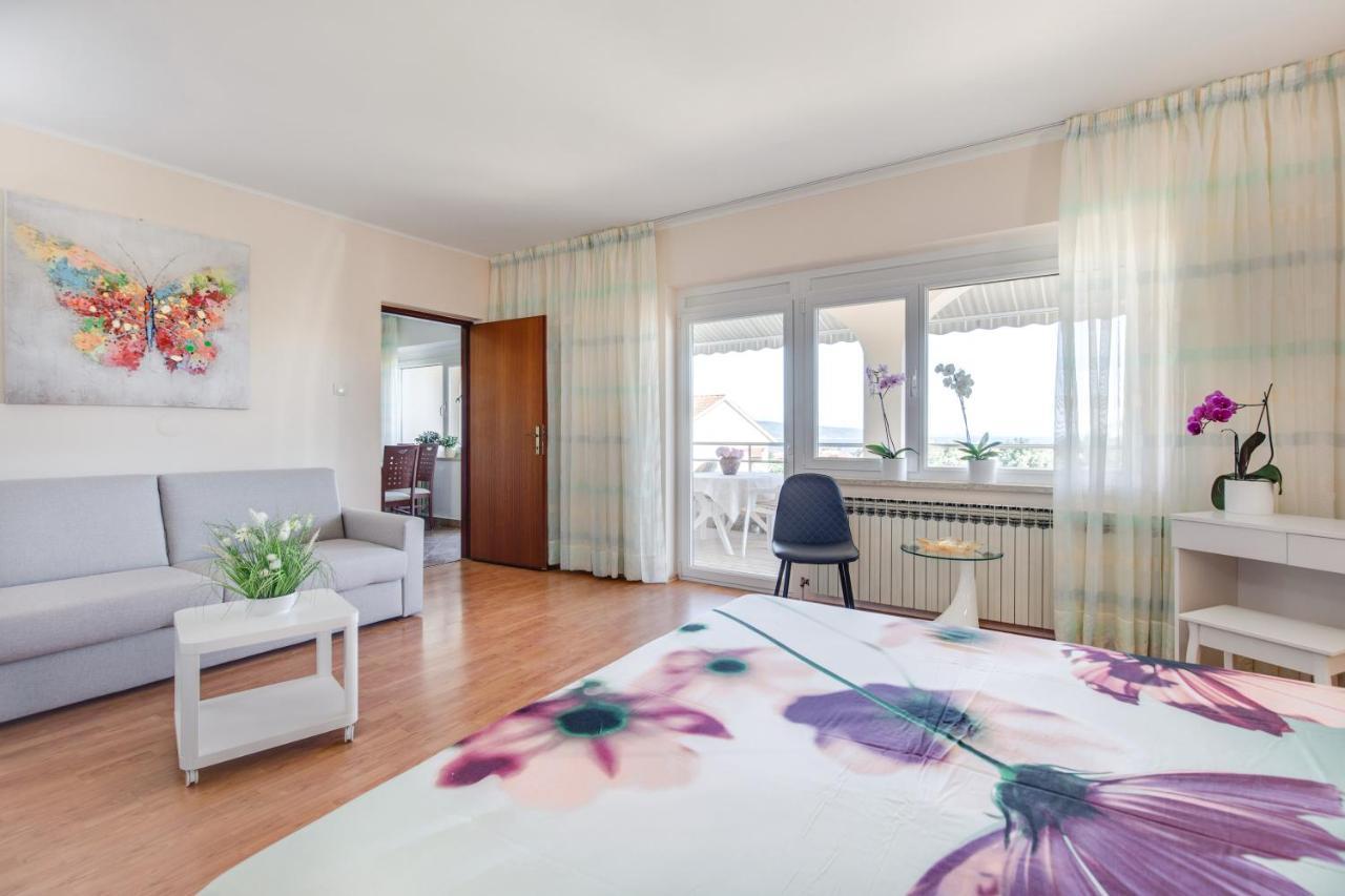 Apartmani Paradiso Krk Town Extérieur photo
