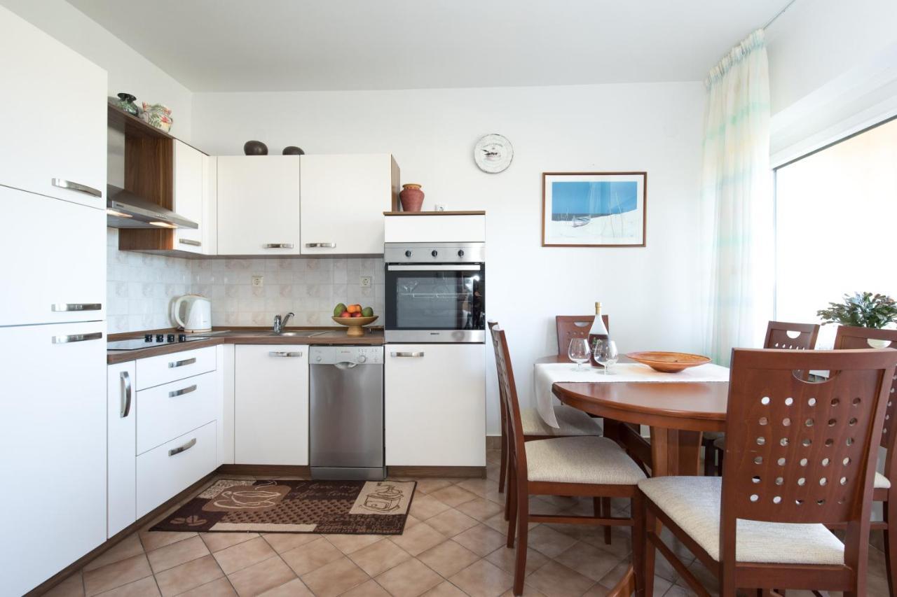 Apartmani Paradiso Krk Town Extérieur photo