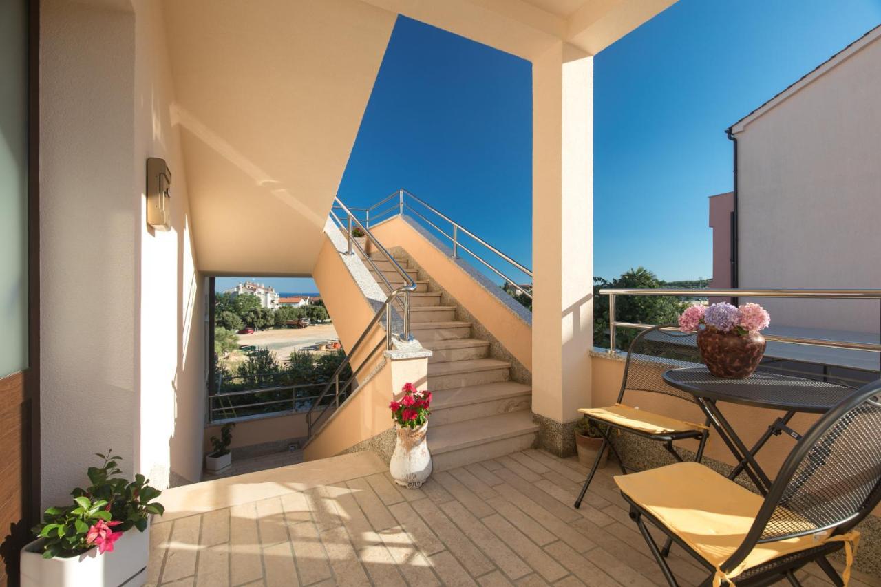 Apartmani Paradiso Krk Town Extérieur photo