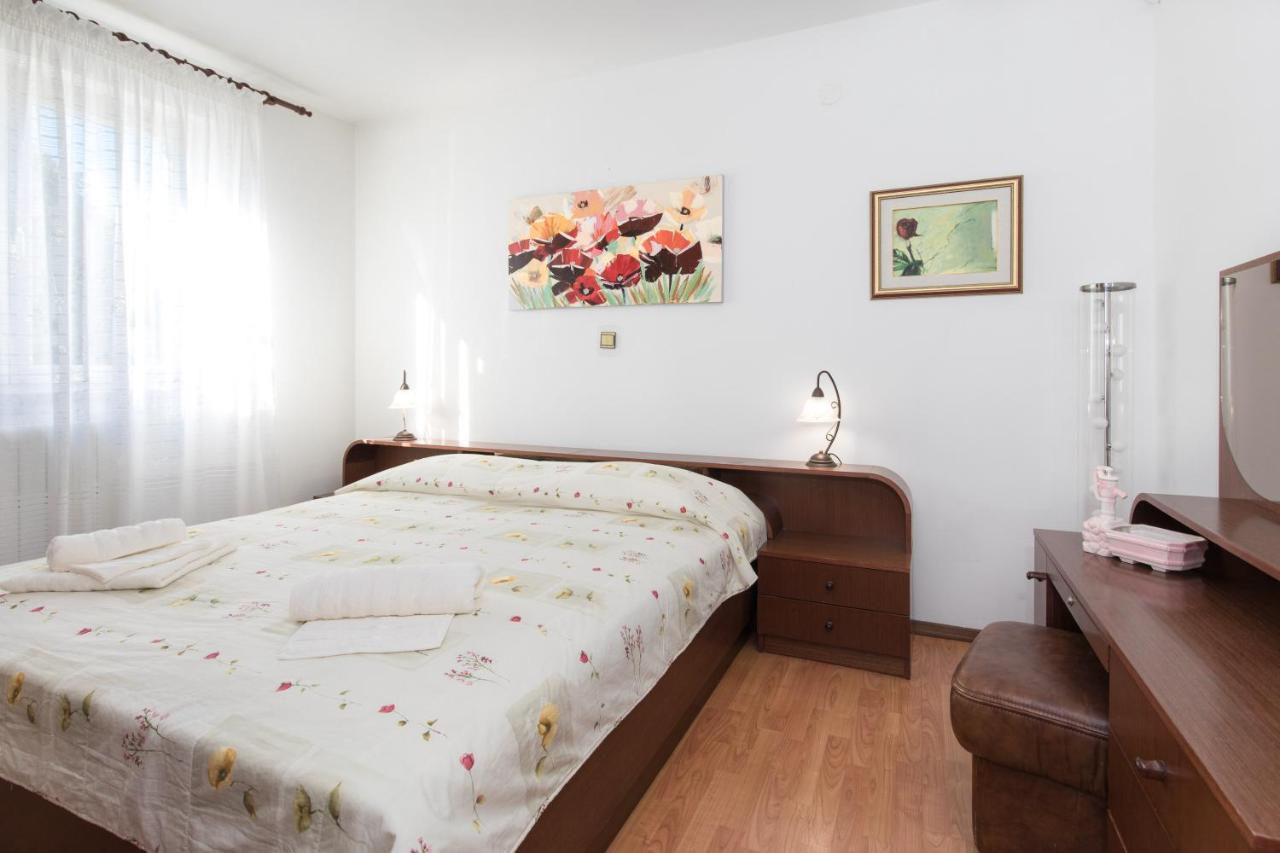 Apartmani Paradiso Krk Town Extérieur photo