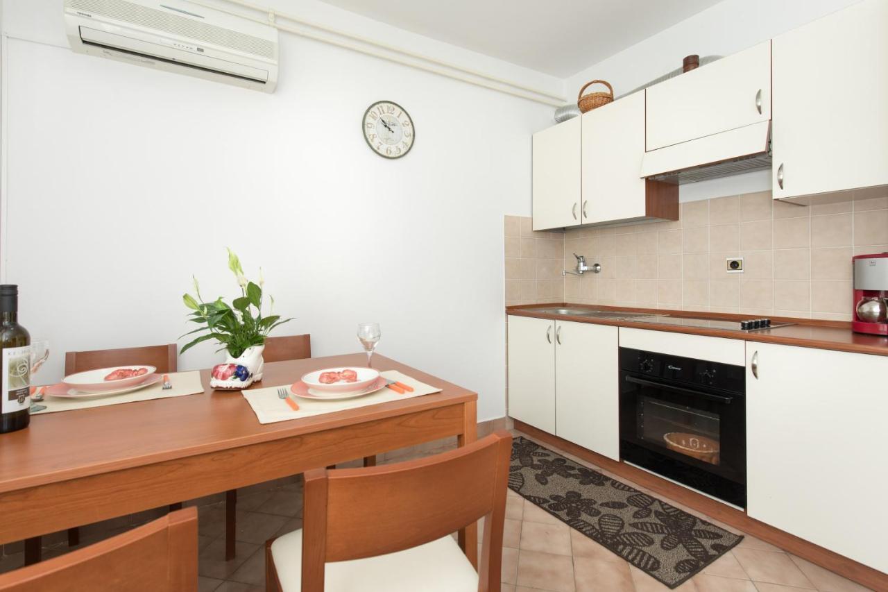 Apartmani Paradiso Krk Town Extérieur photo