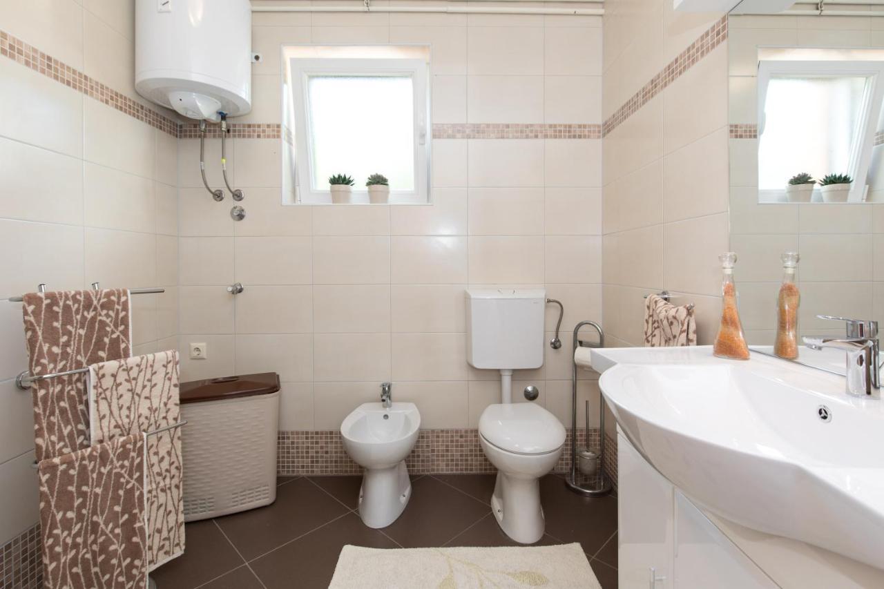 Apartmani Paradiso Krk Town Extérieur photo