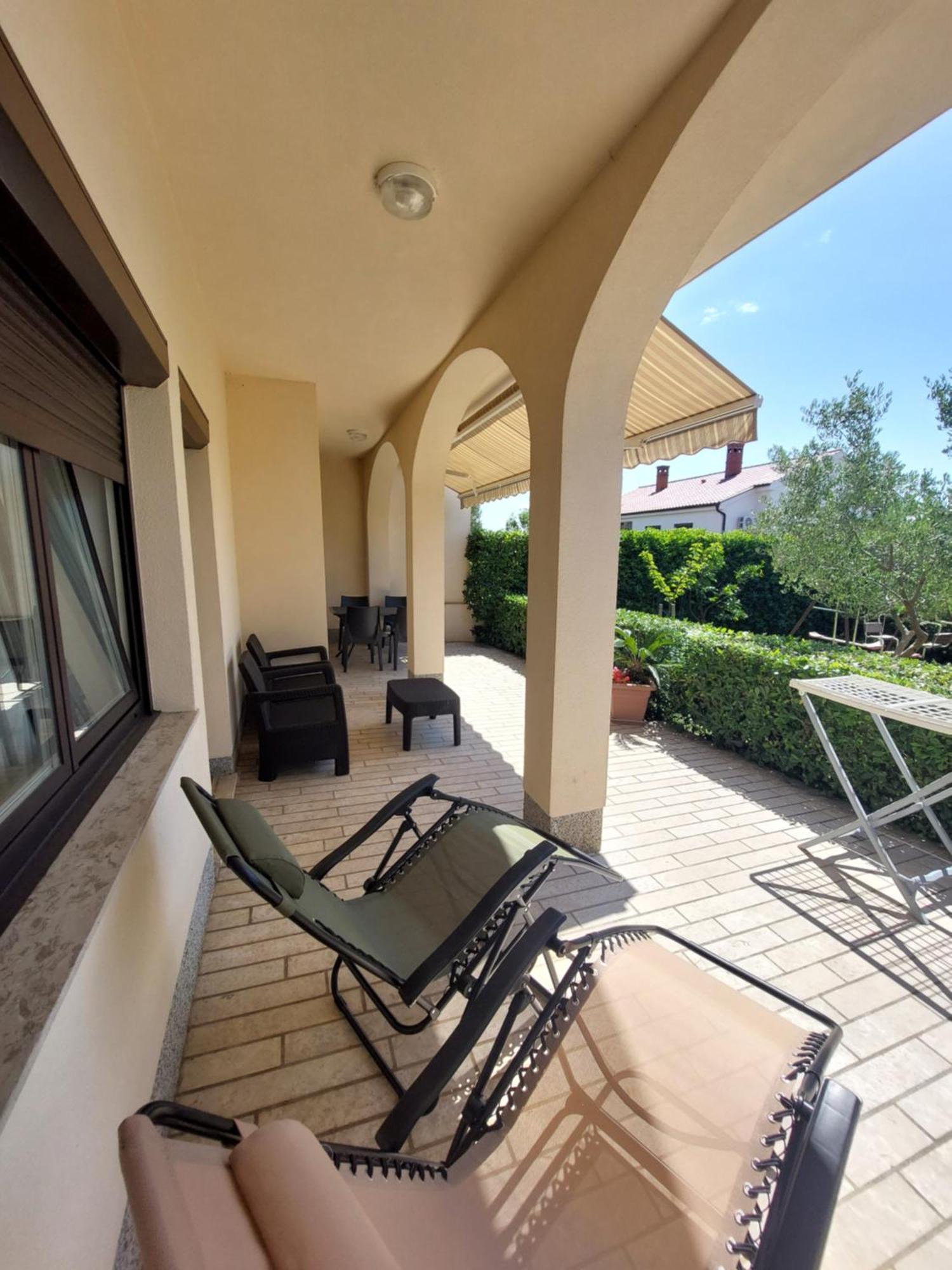 Apartmani Paradiso Krk Town Extérieur photo